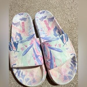 Muk Luks Essentials Pool Party Size-9-10